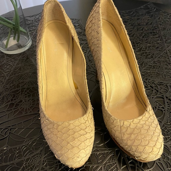 Calvin Klein cream colored heels - Picture 2 of 4